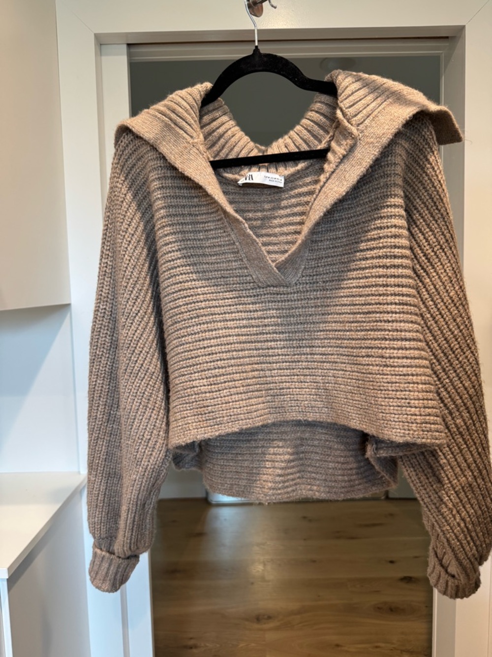 Zara Taupe Ribbed V-Neck Cropped Sweater, Oversized Collar